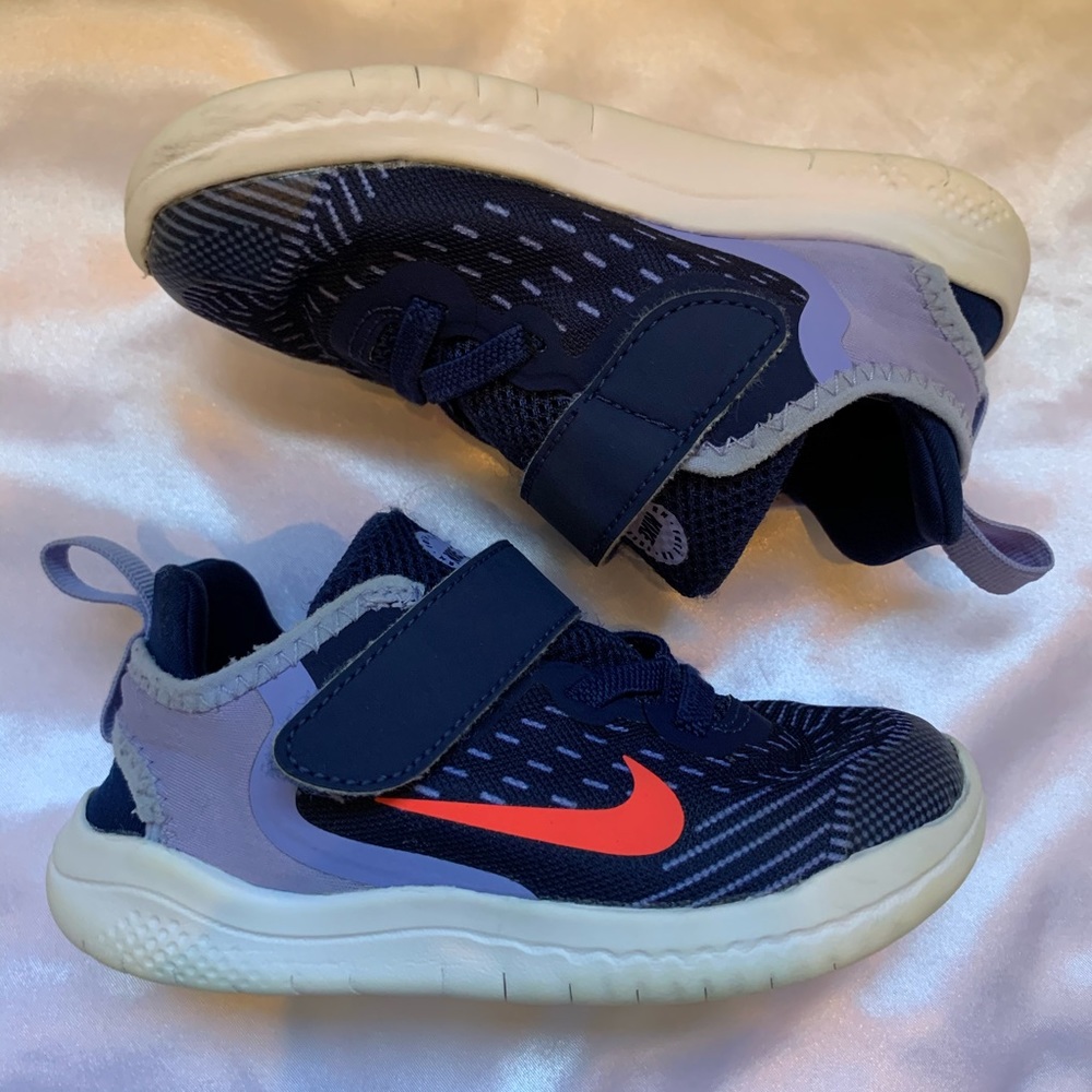Nike Free Run Toddler Size 9C Velcro Style Sneaker - Picture 5 of 8